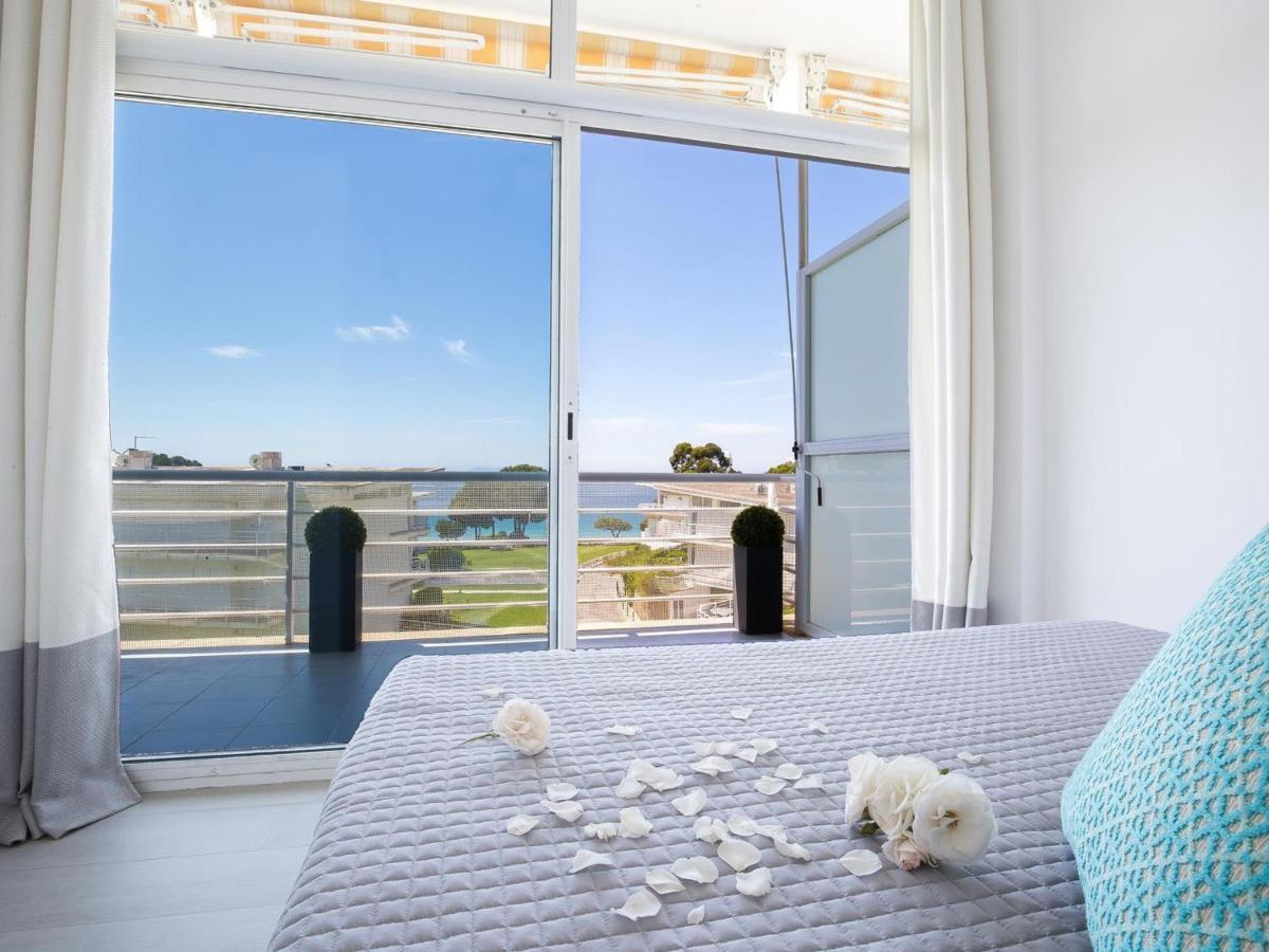 Magnifico Renovado En Primera Linea De Playa Con Terraza, Piscina Y Parking, - Es-228-109 Appartement